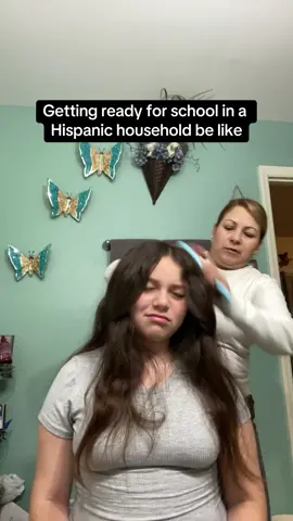 Arguing and yelling early in the morning everyday 😭 #fyp #parati #foryou #foryoupage #hispanictiktok #comedy #mexicantiktok #hispanicmemes #mexicanlife #skit #hispanicsbelike #latinostiktok #relatable #mexico 