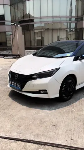 Nissan Leaf EV Di produksi sejak 2010 Mobil listrik kelas dunia Jarak tempuh 311km Zero accident battery Garansi baterai 10 tahun Garansi kendaraan 5 tahun Gratis service 4 tahun #nissan #nissanleaf #nissanindonesia #mobillistrik #cinematic #contentcreator #belajarfyp #fyp #flks #EVcar #mobilev #carcinematicshots 