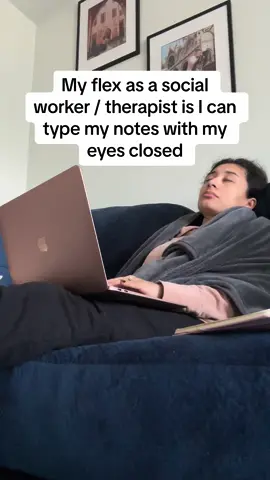 It also gives me better focus because im in my own world only picturing the sessions and note content #socialwork #socialworkhack #therapist #therapisthack #casenotes