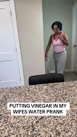 😭😭😭🤣🤣🤣 i feel bad now  #couples #marriedtiktok #funny #wife #husband #prank #xandnae 