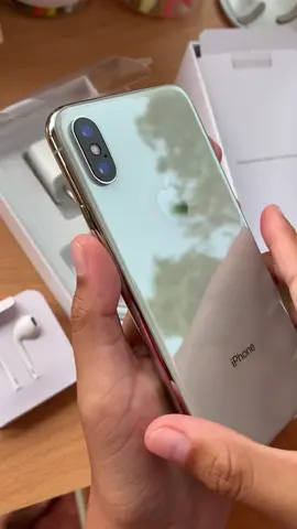 #iphone #iphonex #ไอโฟนx #unboxing #แกะกล่อง #โทรศัพท์ #fyp #tiktokuni #ดราม่า #ทัวร์ลง 