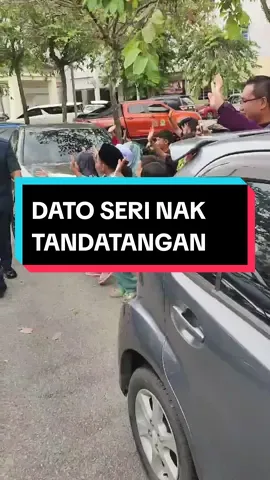 Lepas solat Jumaat PMX kita sanggup minta berhenti seketika untuk layan budak².. syahdunya.. seronok ada yang dapat tandatangan.. #AnwarIbrahim #MalaysiaMadani 