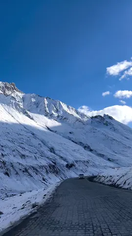 withumer_  View 🏔️💦 #zeropoint #kashmir #view #moutain #travel #fyp #snow  View all 135 comments ishita_india  Sari raate leke ana.. ❤️