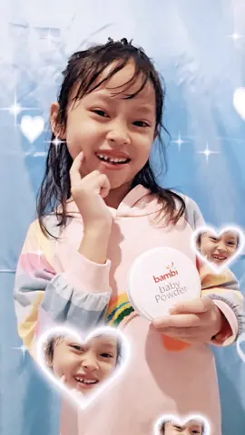 Tiap abis mandi.. Tiap mau bepergian.. Pokoknya Afsheen gak pernah lupa sama 𝗕𝗮𝗺𝗯𝗶 𝗕𝗮𝗯𝘆 𝗖𝗼𝗺𝗽𝗮𝗰𝘁 𝗣𝗼𝘄𝗱𝗲𝗿 yang bikin kulit selalu terasa lembut dan lembab 🥰 . . @bambibaby.id  #BambiBaby #trustednaturalbabycare 