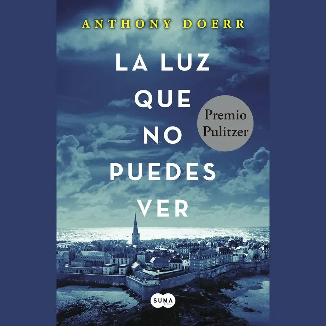 La luz que no puedes ver de Anthony Doerr  —Lo bueno  1. Está muy bien escrita.  2. Hay un excelente desarrollo de personajes.  3. Se tocan temas muy interesantes.  4. Te presenta una buena ambientación de la época.  —Lo malo  1. A momentos se me hizo una lectura pesada y lenta.  2. El final me decepciono. Se sintió apresurado y poco convincente.  Conclusión: fue un libro interesante. Que me agrado, pero que al final sí me dejo bastante decepcionado.  Nota:3/5  #allthelightwecannotsee #laluzquenopuedesver #anthonydoerr #segundaguerramundial #literatura #libro #novela #reseña #reseñaliteratura #reseñasdelibros #criticaliteraria #criticadelibros #critica #opinion #sumadeletras #book #penguinrandomhousegrupoeditorial #penguinrandomhouse #paratí #fyp #foryou #BookTok #booktokespañol 