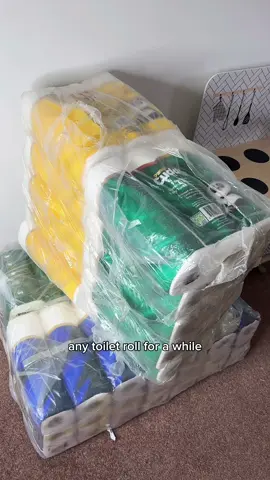 They're all luxurious toilet rolls with 3 ply 🥰 delivered straight to your door ❤️#tovreviews #TikTokMadeMeBult #blackfridaysale #blackfriday #cuddlepanda #pandacuddletissue #toiletpaper #toiletroll #tiktokshoptoiletrolls #besttoiletpaper #bathroommusthave #3plytoiletroll #luxuriouslife #bargainshopping #tiktokshopbargains 