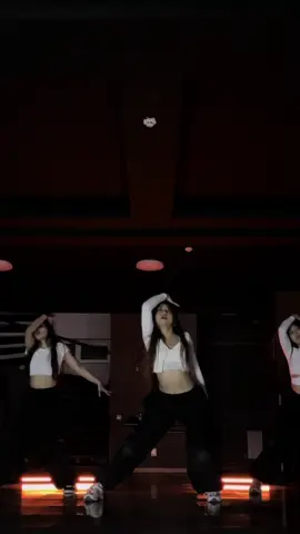 #z1production #ireez #oneofthegirls #dance #choreo #fypシ゚viral 