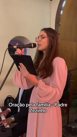 Que mensagem linda essa música carrega, foi a escolha da entrada do noivo ❤️🥰 #oracaopelafamilia #musicadecasamento #casamentoreligioso 