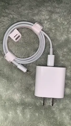 Cargador para iPhone carga rapida 20w🫶🏼 •Precio ₡7000🫶🏼 #cargadoriphone #cargarapida #20w #emprendimiento #costarica 