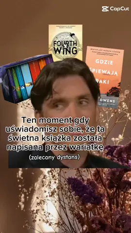 i od razu dziwnie się czyta #jkrowling  #rebeccayarros #deliaowens #harrypotter #fourthwing #gdziespiewajaraki #dc #dc #dc #4u 