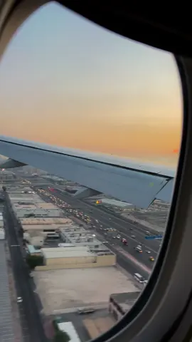 Beautiful Morning Arial View and Landinf at Dubai AirPort #dubai #landing #morning #comfortride #