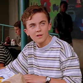 falling in love!! #malcominthemiddle #tvshow #clips #edits #exploree #netflixseries #tvshowedits #movieedits 