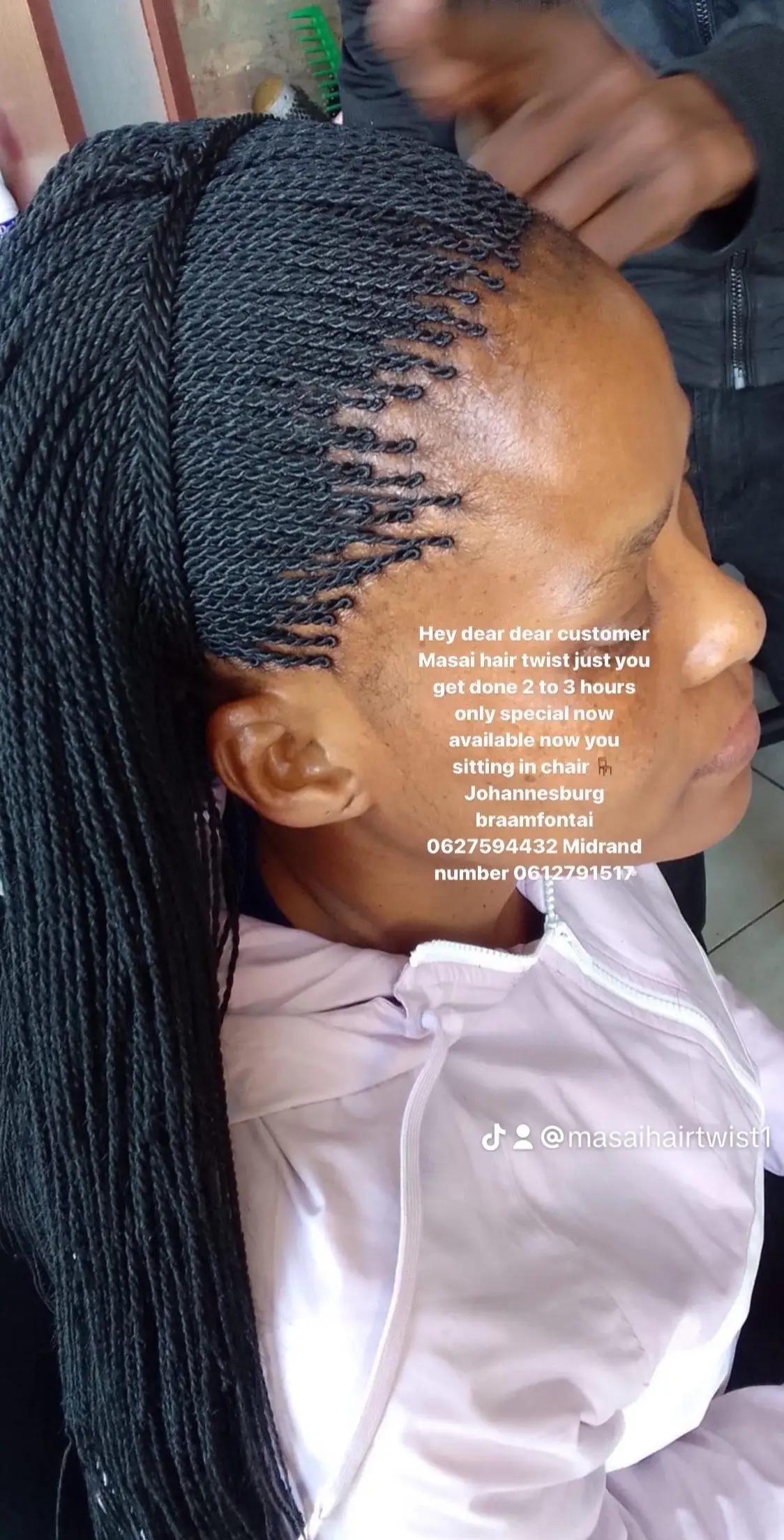 Hey dear customer Masai hair twist you get hair done 2 to 3 hours only now  you sitting in chair 🪑 special now available affordable prices we starting from R600 to up R700 long R800  please call 📞  before coming book appointment for you #Johannesburg #braamfontai number 0627594432 #midrand number 0612791517 and Pretoria 