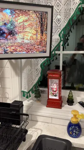 My new favorite Christmas purchase from Disney’s Epcot - United Kingdom pavilion! Sparkly Santa in a Phone Box #christmas #phonebox #phonebooth #epcot #wdw #santa #christmas #santainaphonebox #fyp #aesthetic #christmasaesthetic #uk #unitedkingdom #disney 