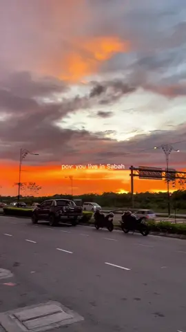 Sunsets in Sabah just hits different! 🤭 #proudsabahan #sabahanspride #sunset #nature #kotakinabalu #papar  #sunsetinsabah #fyp #foryoupage #kkbaini #urangsabah 