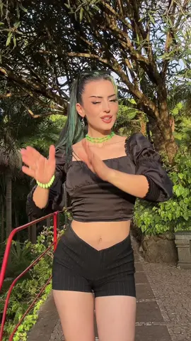 Love you all guys ❤️❤️❤️ coment this video 🐰🐰🐰😍##hair #hairstyle #green #fyp #loveyou #girls #beutiful #girls #newyork #dance 