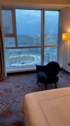 غرفه مطله كعبه بريمير من فندق سويس اوتيل مكه المكرمه ⭐⭐⭐⭐⭐ من اجمل الاطلالات على الكعبه 🕋 خصم خاص بمناسبه الاجازه 25% علي اسعار الغرف والاجنحه  للتواصل 0535153751 #فندق_سويس_اوتيل_مكه #سويس_اوتيل_مكة #makkahmadinah🕋 #عمره_مقبوله_باذن_الله #فنادق_مطلة_كعبة 