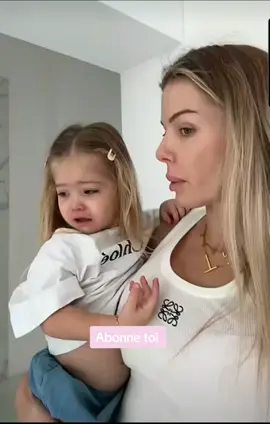 Leewane fille de Jessica thivenin et Thibault en pleure pour son frère 🥲🥺c'est la famille les marseillais télé-réalité 