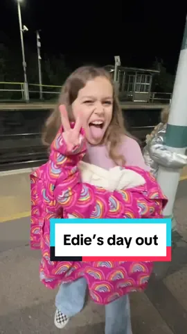 Last year whem my daughter Emilia was feeling the pressure of year five stress. I took her out of school for the day and gave her a mental health day off and now that Edie is also in year five and also feeling the pressure of school. I decided to give her that same big day out and a trip to the westend to see Maltilda the musical ##sacconejolys #parentsoftiktok #matildathemusical 