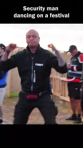 Security man dances on a psytrance festival #man #dance #dancer #security #securityman #dancing #tiktok #viral #viralvideo #festival #psytrance #edm #indianspirit #psy #music #fun #funny #germany #deutschland #germany🇩🇪 #german #like #fyp #follow #trending #foryoupage #memes #video #foryou #dancechallenge #behindthescenes #viraltiktok #edmfestival #musicfestival #work #working #danceatwork 