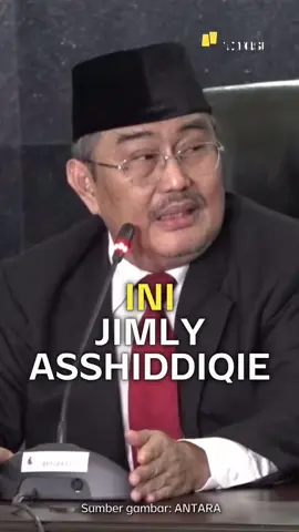 Kenetralitasan Jimly Asshiddiqie sebagai ketua MKMK dipertanyakan karena anaknya pengurus Partai Gerindra. Selain itu, Jimly juga pernah bertemu dan menyatakan dukungannya ke Prabowo.  Jimly mencopot Anwar Usman dari jabatan Ketua Mahkamah Konstitusi, tapi enggak diberhentikan sebagai hakim MK. Alasannya kenapa ya? Simak video ini ya. | TikTok Narasi #Narasi #jimlyasshiddiqie #mahkamahkonstitusi #mk #mkmk #anwarusman #indonesiabutuhanakmuda #jadipaham #serunyabelajar #gibranrakabuming 