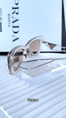 Kính râm PRAD.A SPR14Y gọng kim loại siêu hot, màu nude rất tôn da nha | Hà My Hàng Hiệu  #Hamyhanghieu #Cobebankinh #Prada #SPR14Y #kinhram #Stylishroom #sunglasses #kinhchinhhang 