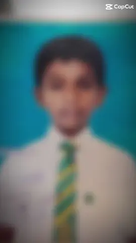 School Face Poiricha😅😜 #thaadi#meesa#ellam#valandhu#96 #bgm# #fyp#tamilsong#capcut#template#jaffna#jaffnapodiyan 