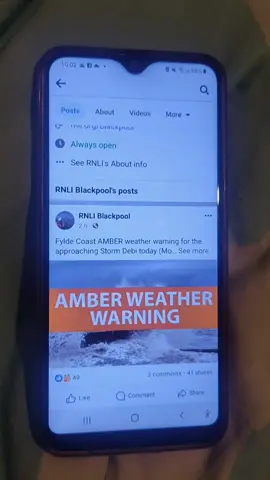 #stormdebi wind is really bad in Blackpool stay safe everyone #weather #blackpool #fypblackpool #rnli #weatherwarning #staysafe #foryou #foryouweather 