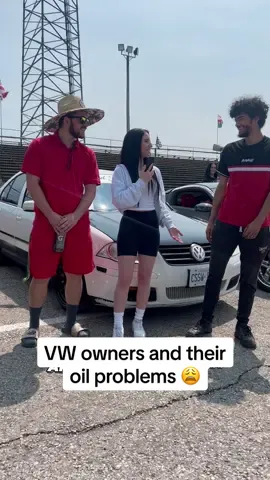 Never met anyone with more oil problems than these two #moodye46 #carcommunity #carquestions #cargirls #carguys #torontocars #carculture #audi #volkswagen #jetta 