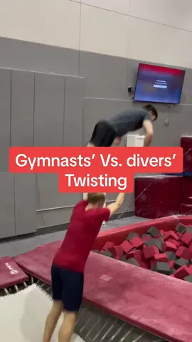 Did you know gymnats and divers twist differently? 🤔 #gymnastics #calisthenics #twist #flip #tumbling #parkour #diving #divers #gymnast #acrobat 
