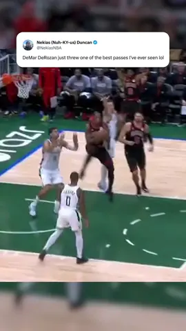 THIS PASS 😱 #bulls #NBA #basketball 