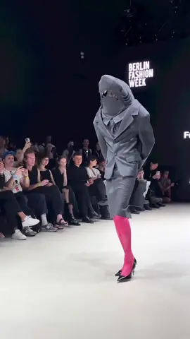 when it’s fashion week and shark week ( @upnextdesigner @lennartkrause ) #shark #fashion #week 