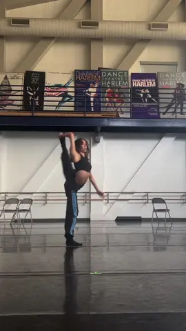 #TikTokTuesday is also turn Tuesday with @tati🤩 Twirl on over to our IG stories to check out this week’s dance TikTok roundup! Be sure to follow us here on TikTok @dancespiritmagazine for more awesome dance content and tag us in your #dance videos!💖 📹credit: @tatinunez143 #DanceSpirit #dancers #DanceGoals #monaco #turntuesday #dancertok #dancersbelike #goals 