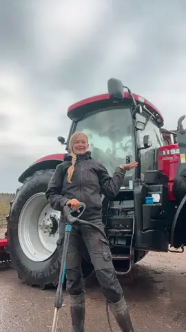 Hohl den Vorschlaghammer🔨🤩🚜 #landwirtschaft #landwirtin #landwirtinausleidenschaft #farm #farmlife #farmtok #farmgirl #landmädchen #fy #fyp #fypシ #fypシ゚viral #fypage #viral #case #caseih #
