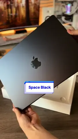 Black all the way >>> #macbookpro #m3macbookpro #spaceblack 