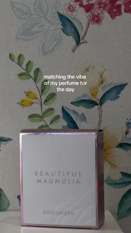 The gemini in me switches personalities every time I use a new perfume   @Estée Lauder #beautifulmagnolia #esteepartner #esteelaudergiftedme 