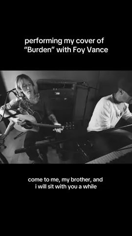 they don't make 'em like @foyvanceofficial anymore !! here's us performing 'Burden' together 2019. Foy was kind enough to ask me to be a part of a special anniversary edition of 'Guiding Light' alongside Ed Sheeran and Elton John. out 11/16.
