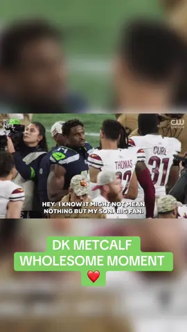 DK Metcalf gifts Logan Thomas’s son a jersey. 🥺❤️ [via @NFLFilms]