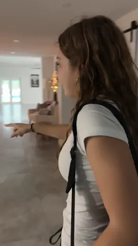 Her reaction #emilyg #foreverfamilyvlogs #herreaction #dailyvlogs 