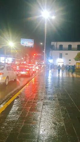 Nochecita en Huancayo ❤️ #huancayo_perú🇵🇪❤ #Huancayo   #tiktok #fyp #raizesdejauja 