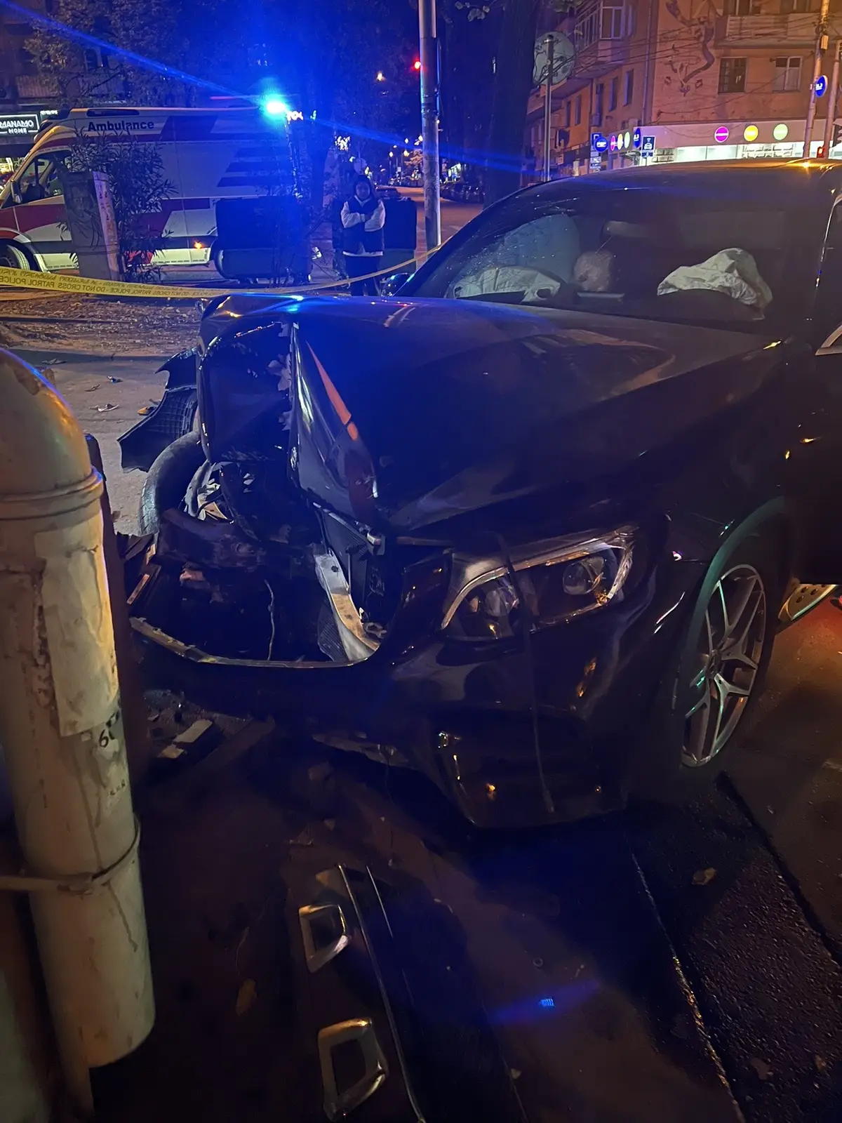 My girl E4 .... 🕊️🤍 #carcrush #accident #caraccident #tbilisigeorgia #tbilisi #mercedes #glccoupe 