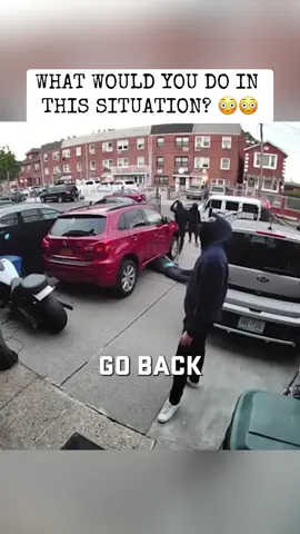 Doing This In Borad Day Light Is Crazy 😲 #carjack #gang #crime #fyp #viral 