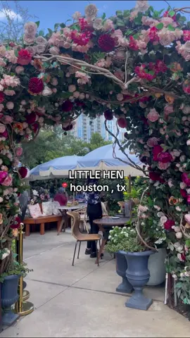 The cutest brunch spot Little Hen in houston tx 💐 #houstonhotspots #fyp #RestaurantReview #brunchspots #houstonrestaurants #littlehen #littlehenhouston 