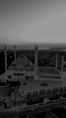 Adheeman! (Repost)🖤🎧 #fypシ #UمAR #viral #islamicstatus #darkedit #nasheed #foryou #foryoupage #beautyofkaaba #islam #islam___information #muslim #Allah #اللہ 