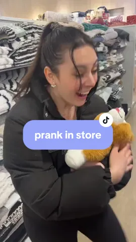 THAT A$$. 🤤🤤🤤 #laugh #prank #funny #couple 