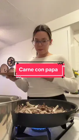 Im just a girl in the workd trying tiktok recipes 🫶🏼 #carneconpapa #cookwithme 