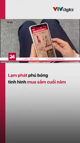 Vào mùa lễ hội cuối năm, các hãng bán lẻ háo hức chờ đợi khách hàng mở hầu bao, thế nhưng lạm phát đang phủ bóng lên tình hình chi tiêu của người dân thế giới #thegioixoay #changingworld #vtv24 #vtvdigital #tiktoknews