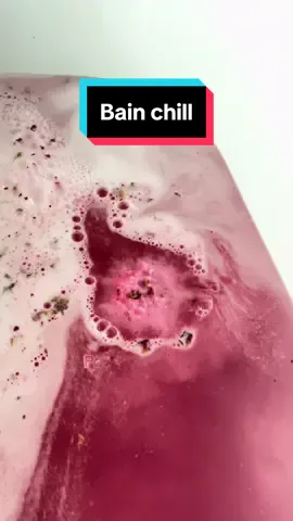 Lien en bio 💗 #bombedebain #bouledebain #rose #effervescent #petales #nellyfnds 