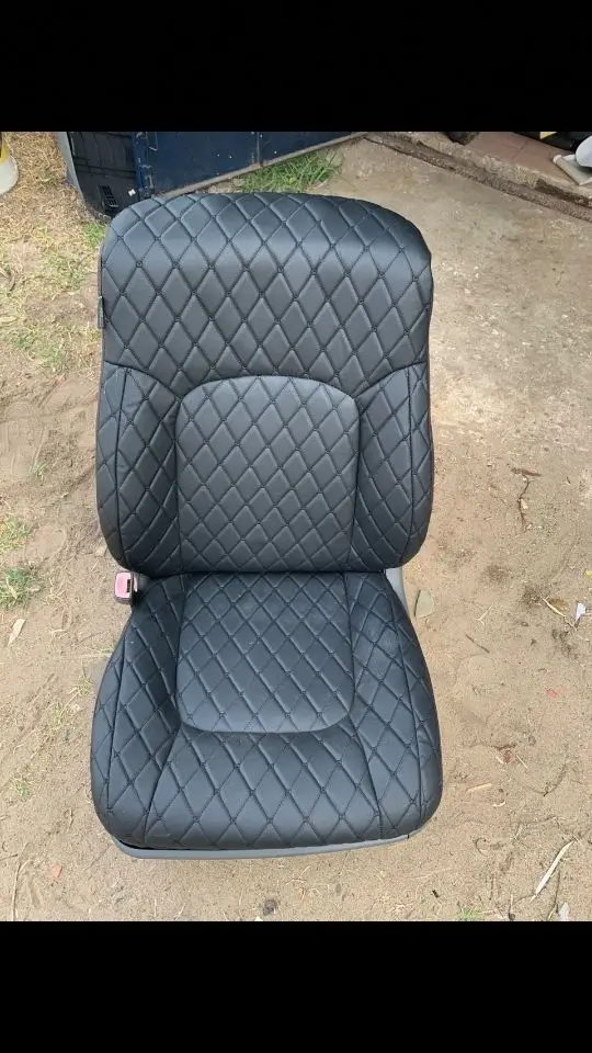 tapisserie intérieure de véhicules pour plus d'informations écrit moi sur 077023619