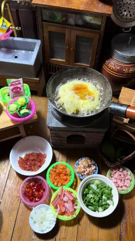 ไข่เจียวจิ๋วๆ#ครัวจิ๋ว #ขายเครื่องครัวจิ๋ว #เครื่องครัวจิ๋วทำอาหารได้จริง #ชุดครัวจิ๋ว #เครื่องครัวจิ๋ว #tinycooking #อาหารจิ๋ว 